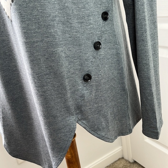 Heart Graphic Long sleeve T-Shirt - Picture 3 of 7